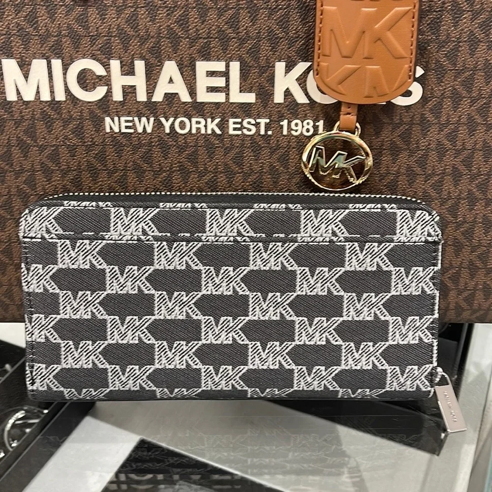 Michael Kors Men’s Women’s Cooper Tech Zip Around Continental Wallet Black Multi